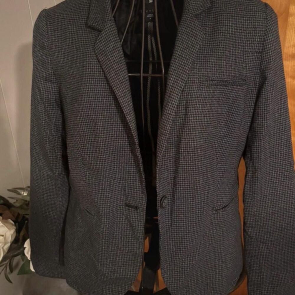 Attention Women's Grey and Black Tailored-jackets